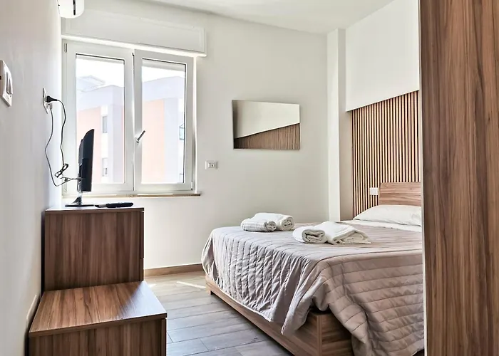 Elisabetta Station * Bari